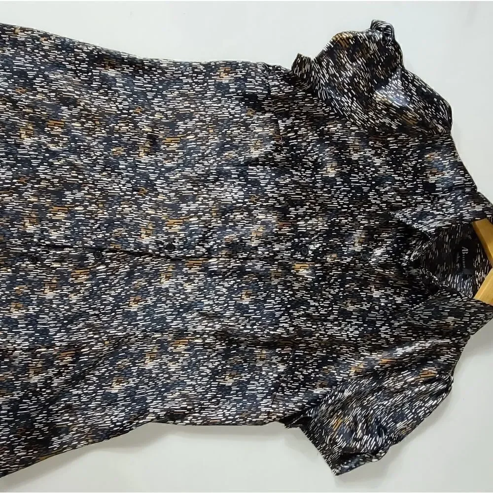 AB Studio Large Button Down Shirt - Picture 8 of 9